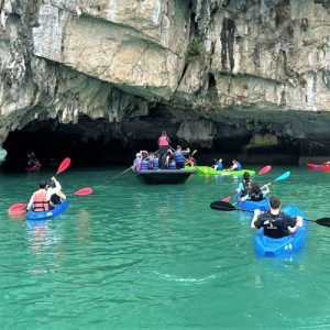 Chèo thuyền kayak Vịnh Hạ Long