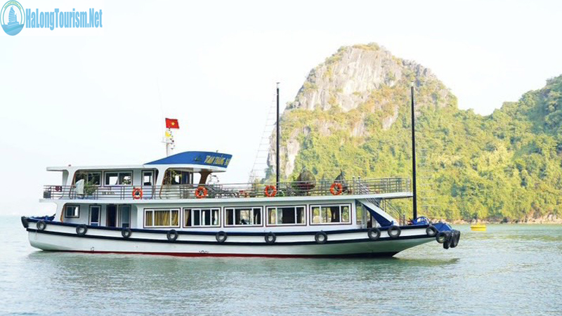 Cho thuê tàu đi Vịnh Hạ Long